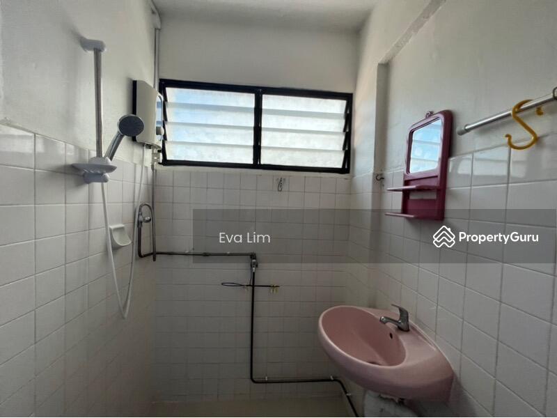 HDB Flat for Rent: D18, 520924