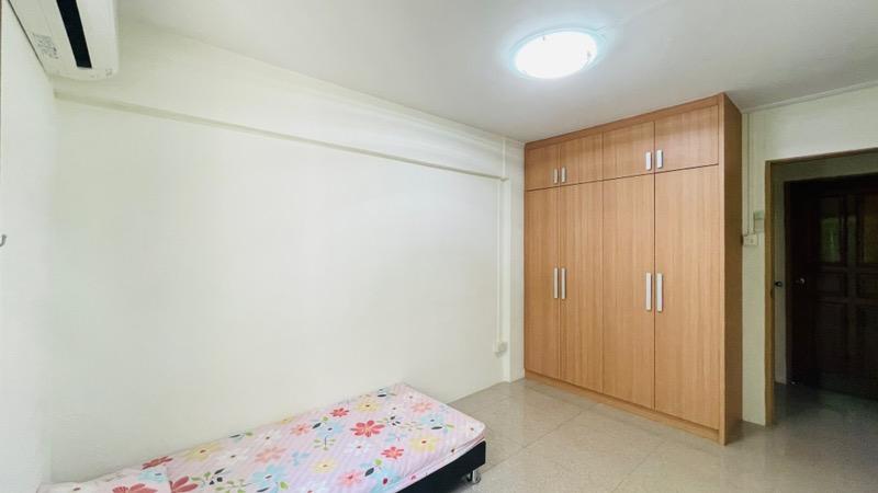 332 Clementi Avenue 2 HDB Apartment Room Rental, $1,200, 1 Bed 1 Bath 10 sqft $120.00 psf