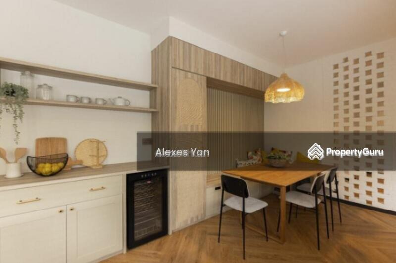 Charming Almost Newly Renovated Walk-up