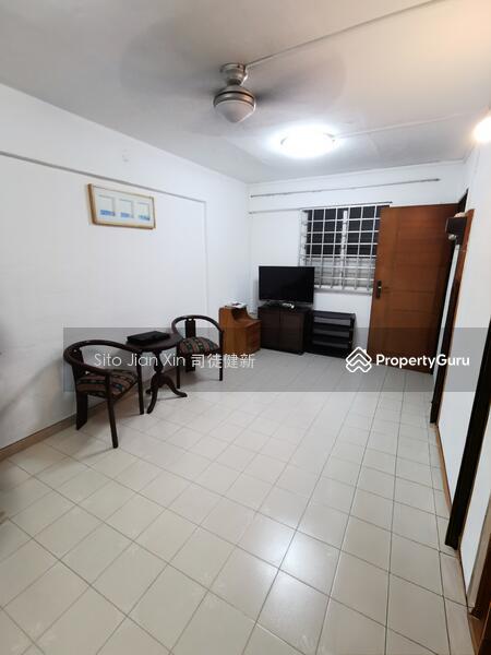 Prop-GPT: HDB Flat: D27 Yishun 203 Yishun Street 21