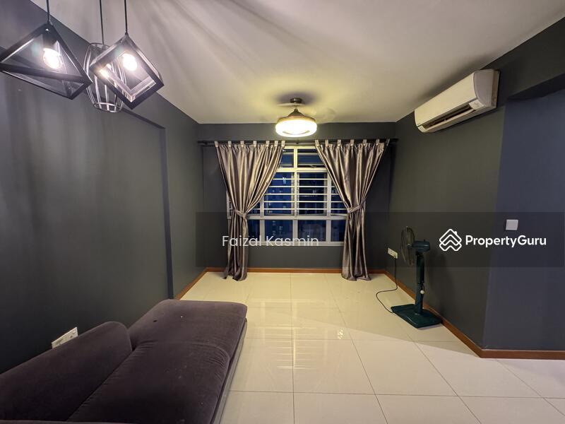 Prop-GPT: HDB Flat: D27  365C Sembawang Crescent
