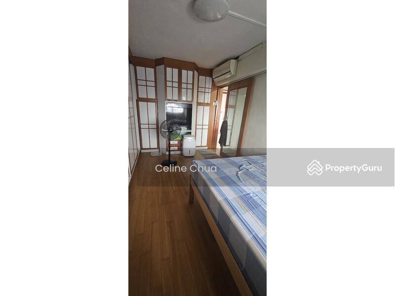 Prop-GPT: HDB Flat: D10  4 Queen's Road