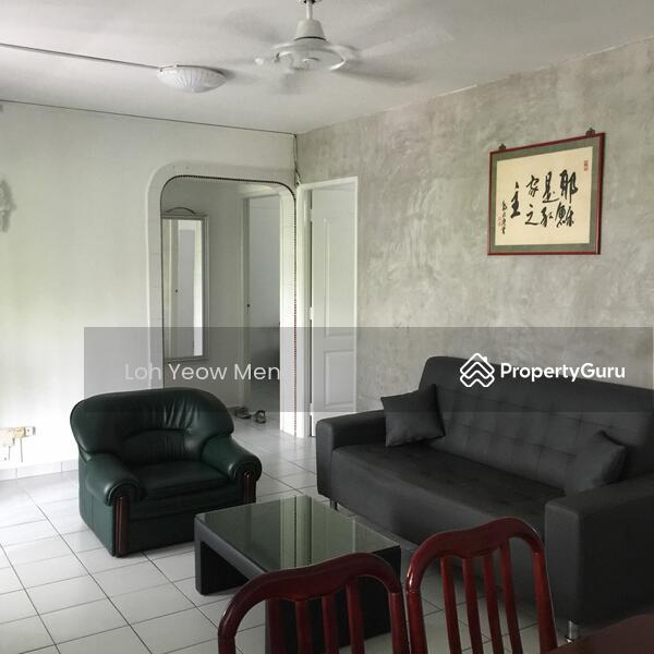 Prop-GPT: HDB Flat: D27 Yishun 435 Yishun Avenue 6