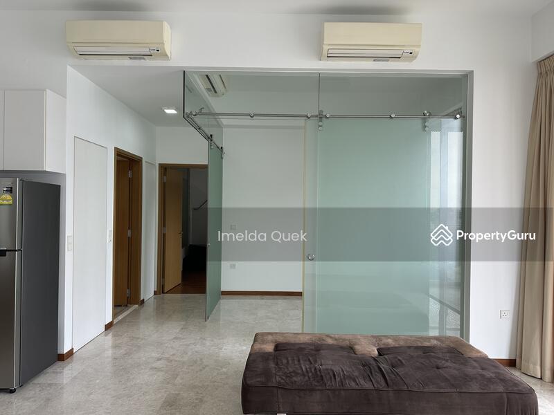 Condominium for Rent: D23, 677727