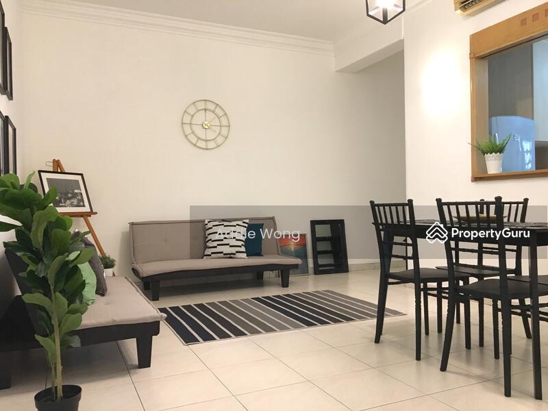 Condominium for Rent: D04, 118571
