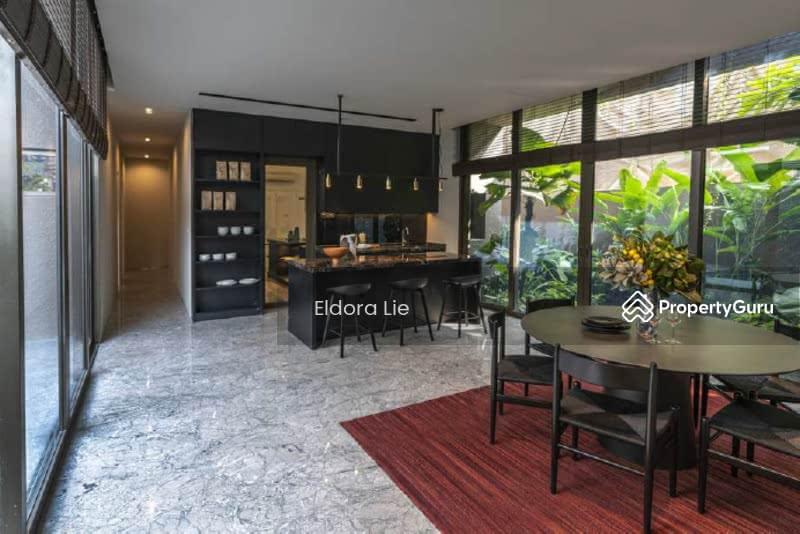 Prop-GPT: Detached: D10  coronation road