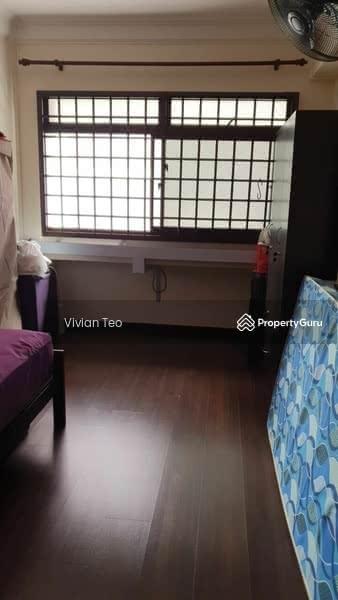 Prop-GPT: HDB Flat: D25  726 Woodlands Circle