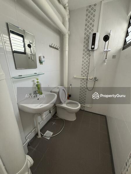 HDB Flat for Rent: Yishun, D27, 760127