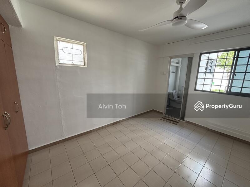 HDB Flat for Rent: Yishun, D27, 760127