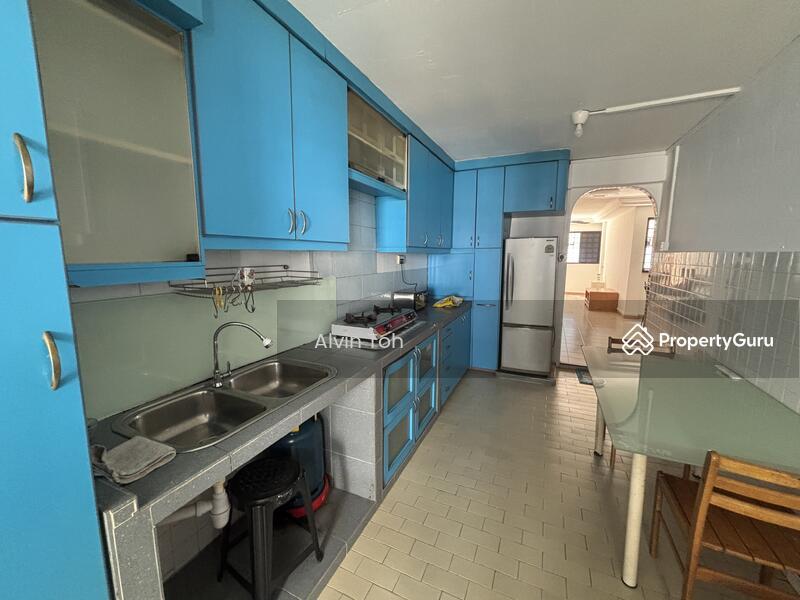 HDB Flat for Rent: Yishun, D27, 760127