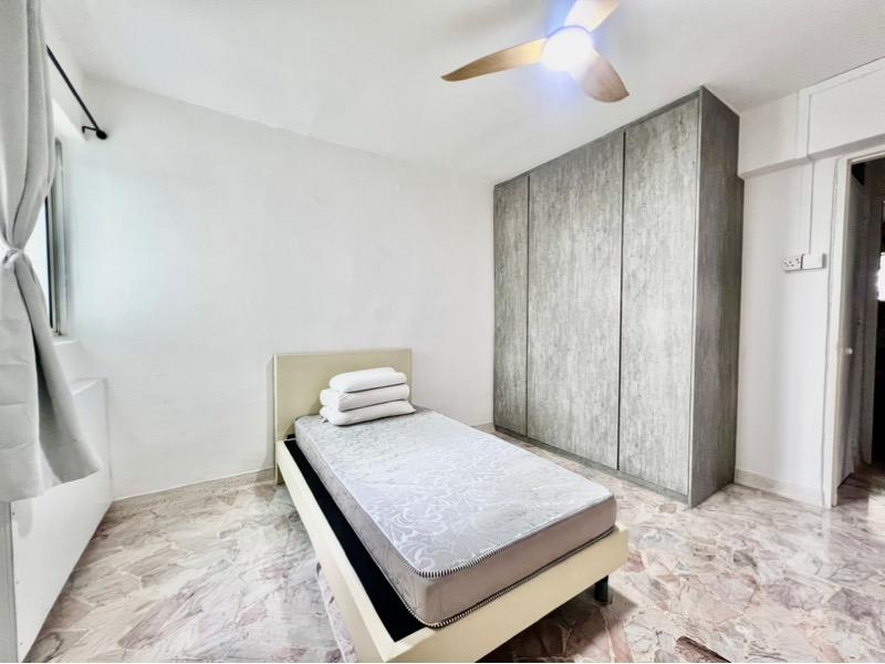Prop-GPT: HDB Apartment: D16  536 Bedok North Street 3