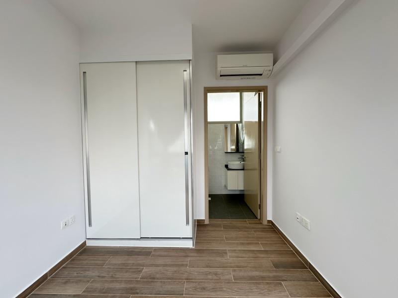 Condominium for Rent: Holland, D10, 278580