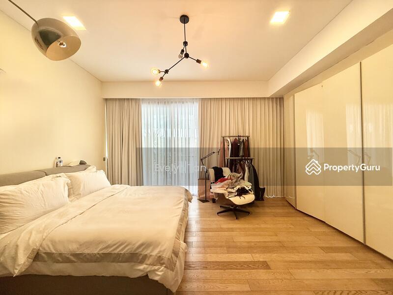 The Holland Collection