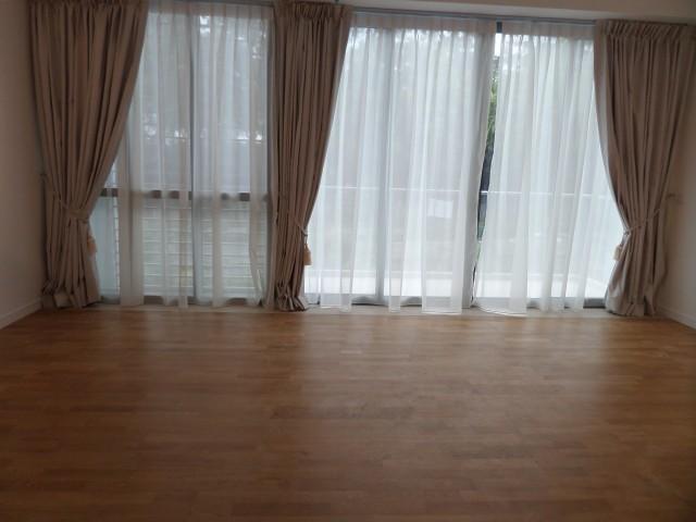 Thomson Grand Terraced House For Rent, $14,000, 4 Bed 5 Bath 5,317 sqft $2.63 psf