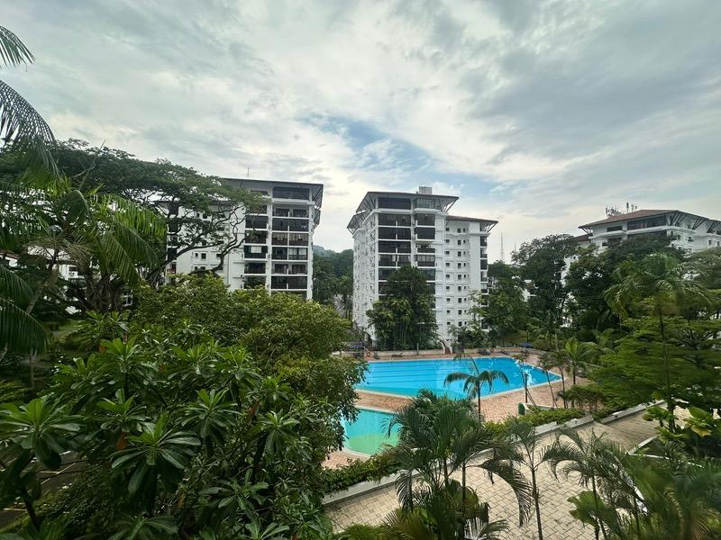 Condominium for Rent: D23, 679035