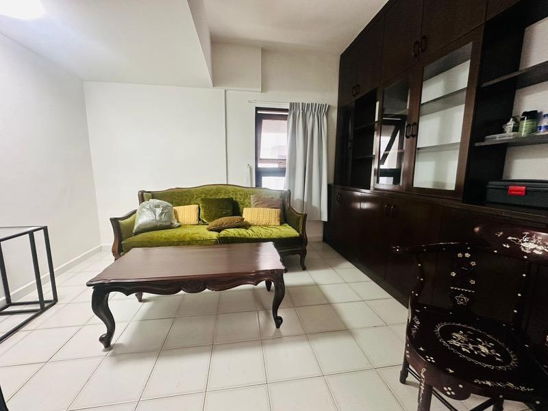 Condominium for Rent: D23, 679035