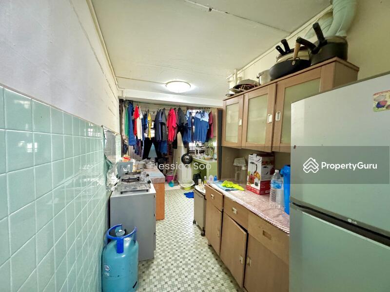 86 Commonwealth Close