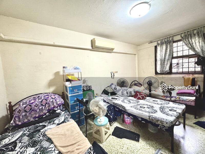 86 Commonwealth Close