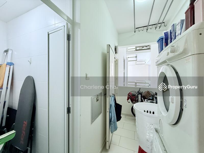 Condominium for Rent: D15, 437978