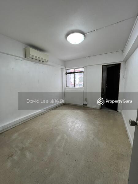 Prop-GPT: HDB Flat: D27 Yishun 103 Yishun Ring Road