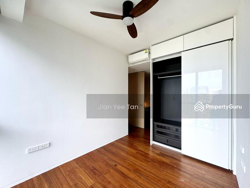 Condominium for Rent: D15, 439980