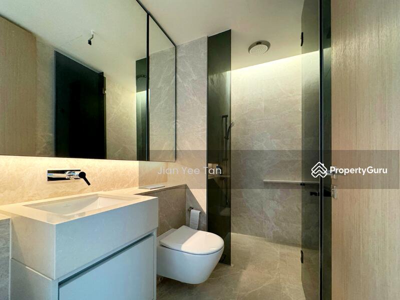 Condominium for Rent: D15, 439980