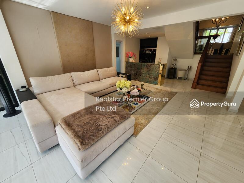 Bungalow for Rent: D21, 597071