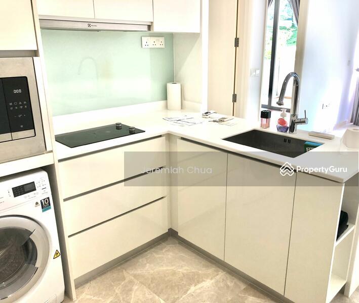 Kingsford Hillview Peak