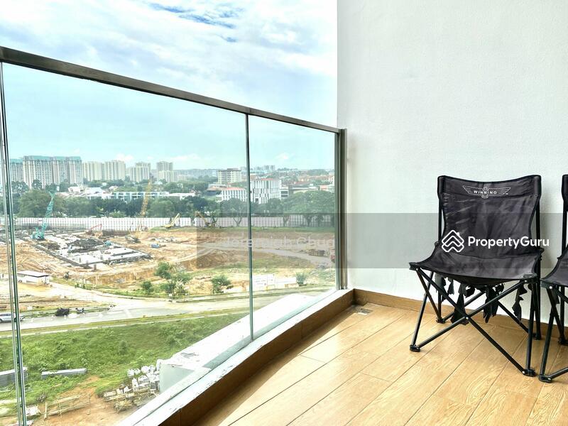 Kingsford Hillview Peak