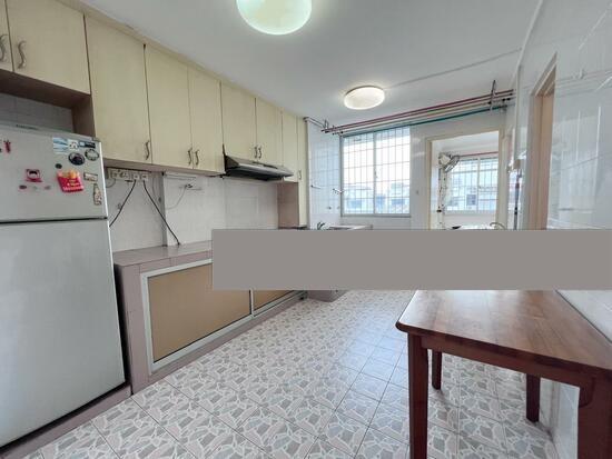 3 Ghim Moh Road HDB Apartment For Rent, $3,300, 2 Bed 1 Bath 699 sqft $4.72 psf