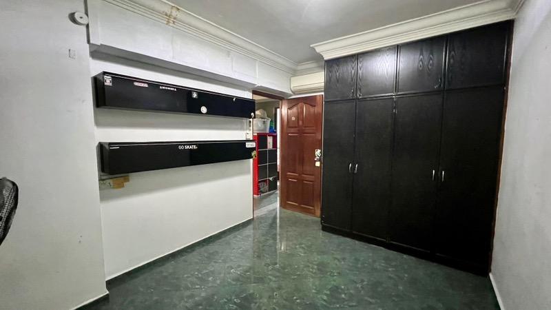 Prop-GPT: HDB Apartment: D19 Sengkang 188C Rivervale Drive