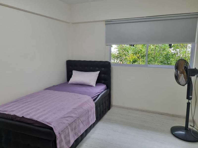 Prop-GPT: HDB Apartment: D22 Jurong 217 Jurong East Street 21