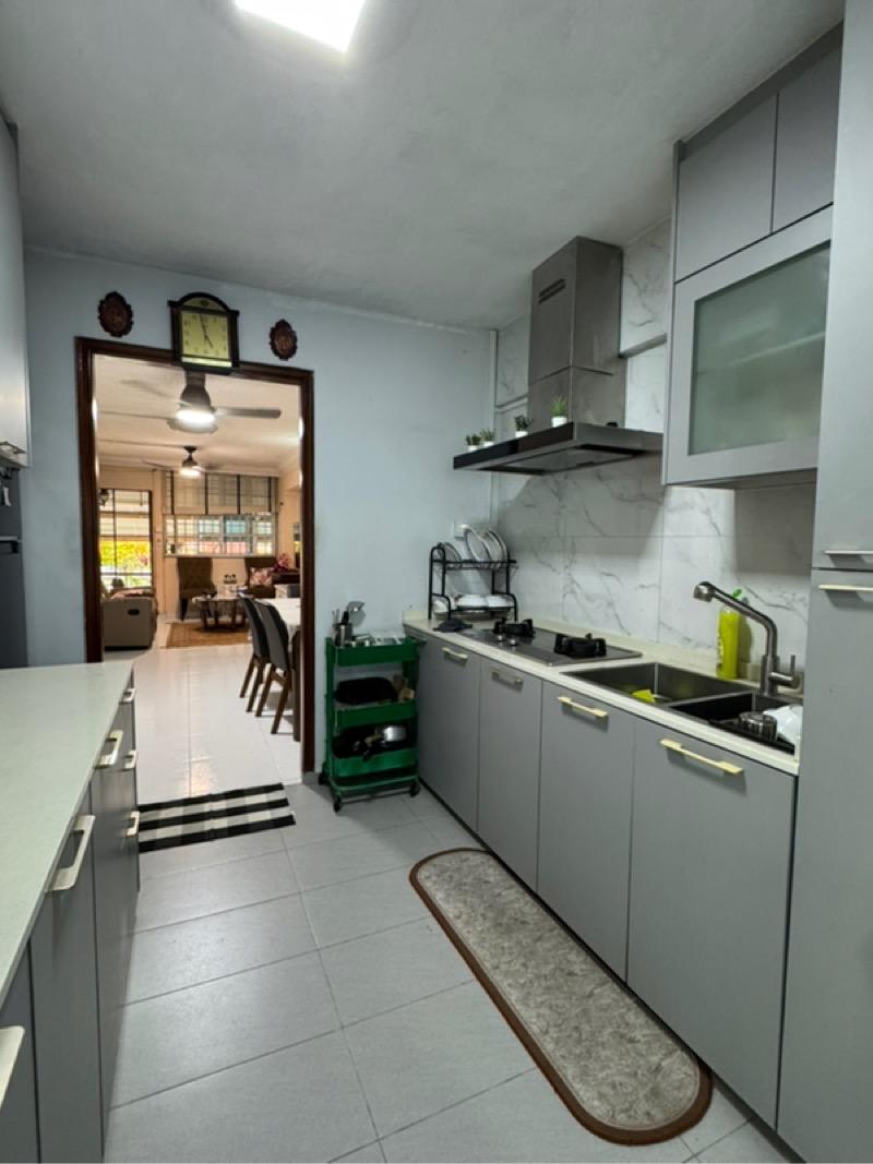 830 Tampines Street 82 HDB Apartment Room Rental, $1,500, 1 Bed 1 Bath 215 sqft $6.98 psf