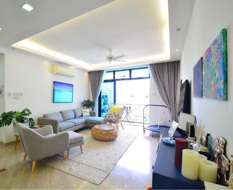 Prop-GPT: Condominium: D10 Grange Road Spring Grove