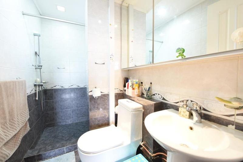 Spring Grove Condominium For Rent, $7,900, 3 Bed 3 Bath 1,389 sqft $5.69 psf