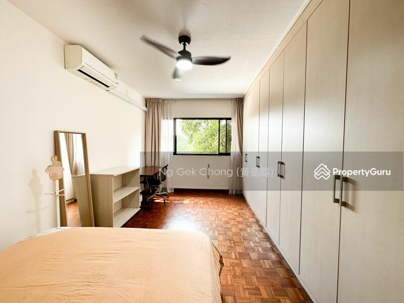 Prop-GPT: Condominium: D20 Thomson Common Bedroom with Own common Bath, walk to Eateries!