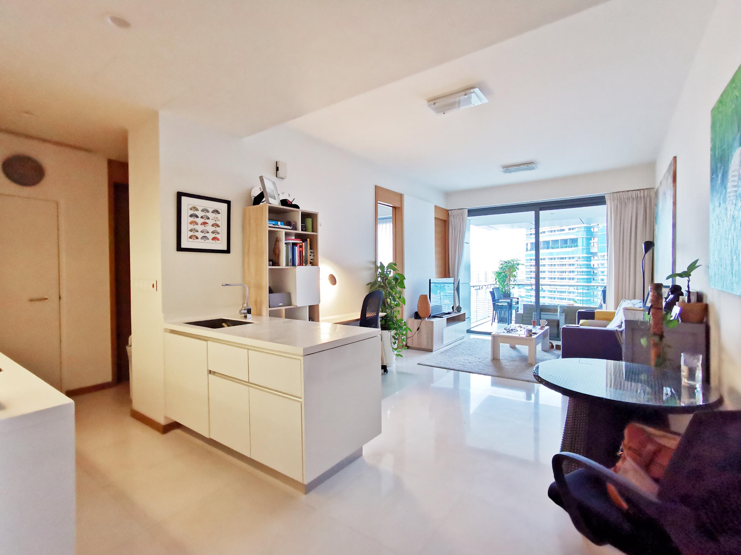 Prop-GPT: Condominium: D07  Concourse Skyline