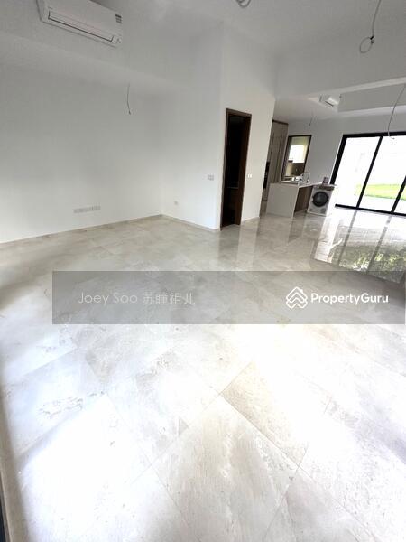Corner Terrace for Rent: D23, 679691