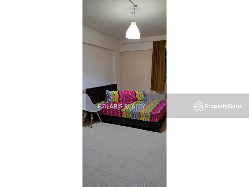 Prop-GPT: HDB Flat: D27 Yishun 243 Yishun Ring Road
