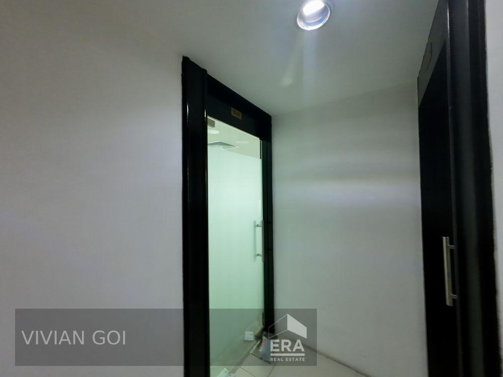 Commercial for Rent: Orchard Road, Orchard, D09, 238882