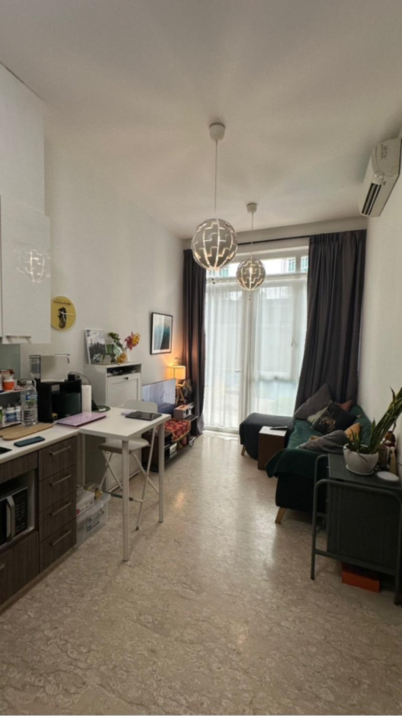 Prop-GPT: Condominium: D21  The Hillford