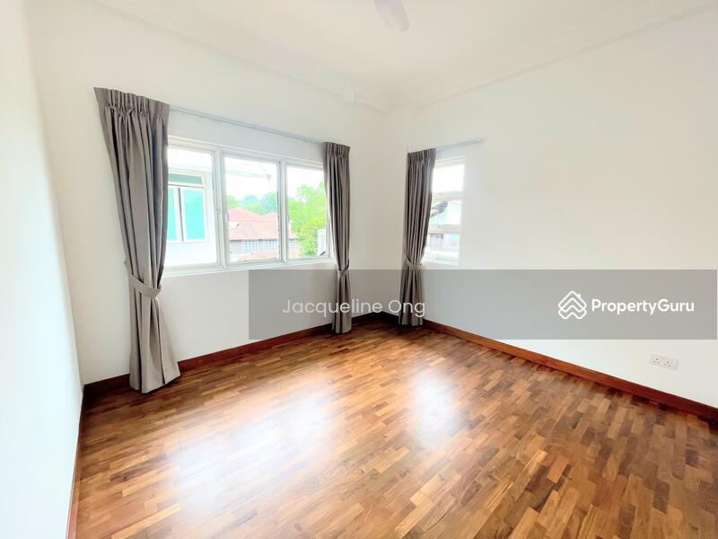 Semi-Detached at Greenleaf Road