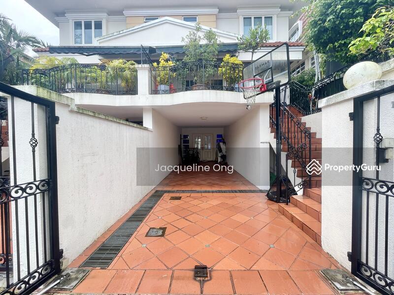 Semi-Detached at Greenleaf Road