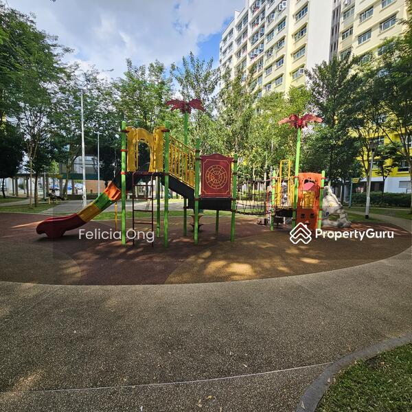 Prop-GPT: HDB Flat: D27 Yishun 428A Yishun Avenue 11