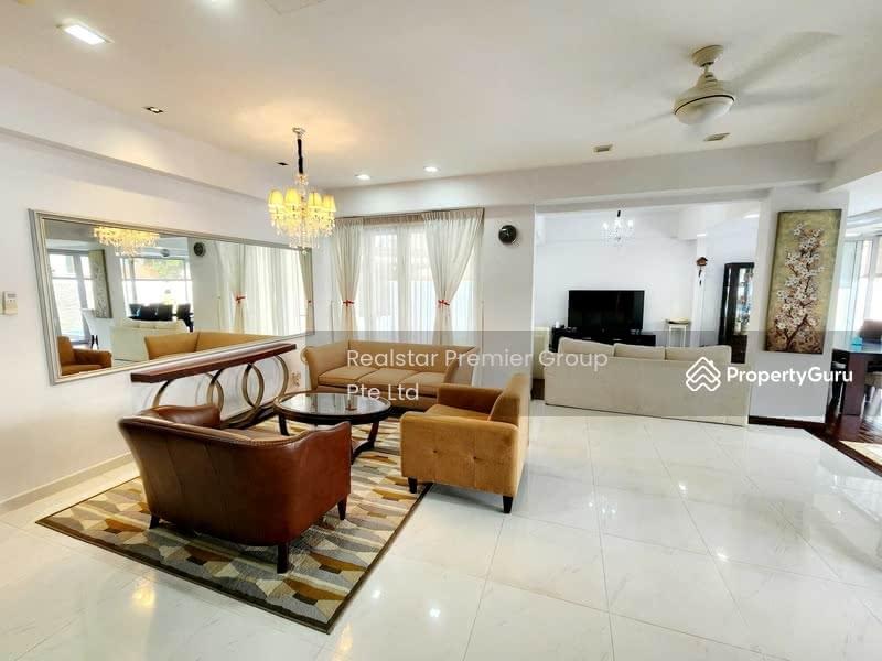 Modern Semi-Detached with Pool near Dulwich College