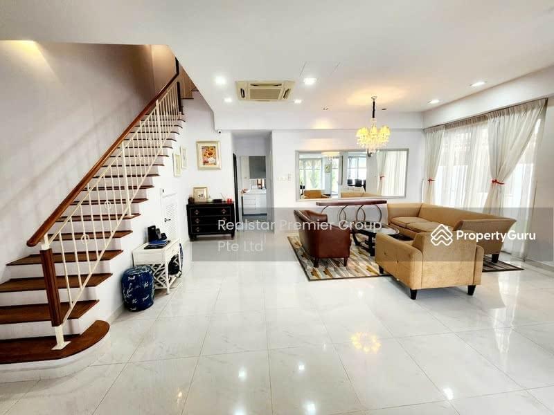 Modern Semi-Detached with Pool near Dulwich College