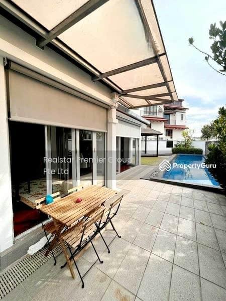 Modern Semi-Detached with Pool near Dulwich College