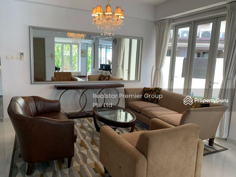 Modern Semi-Detached with Pool near Dulwich College
