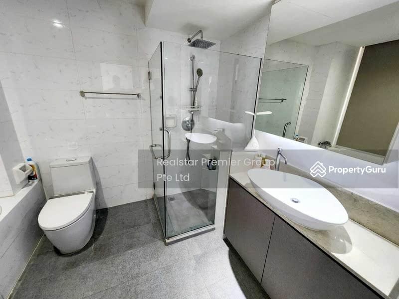 Modern Semi-Detached with Pool near Dulwich College