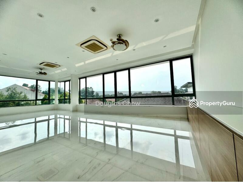 Prop-GPT: Detached: D10 Ardmore Fernhill Garden